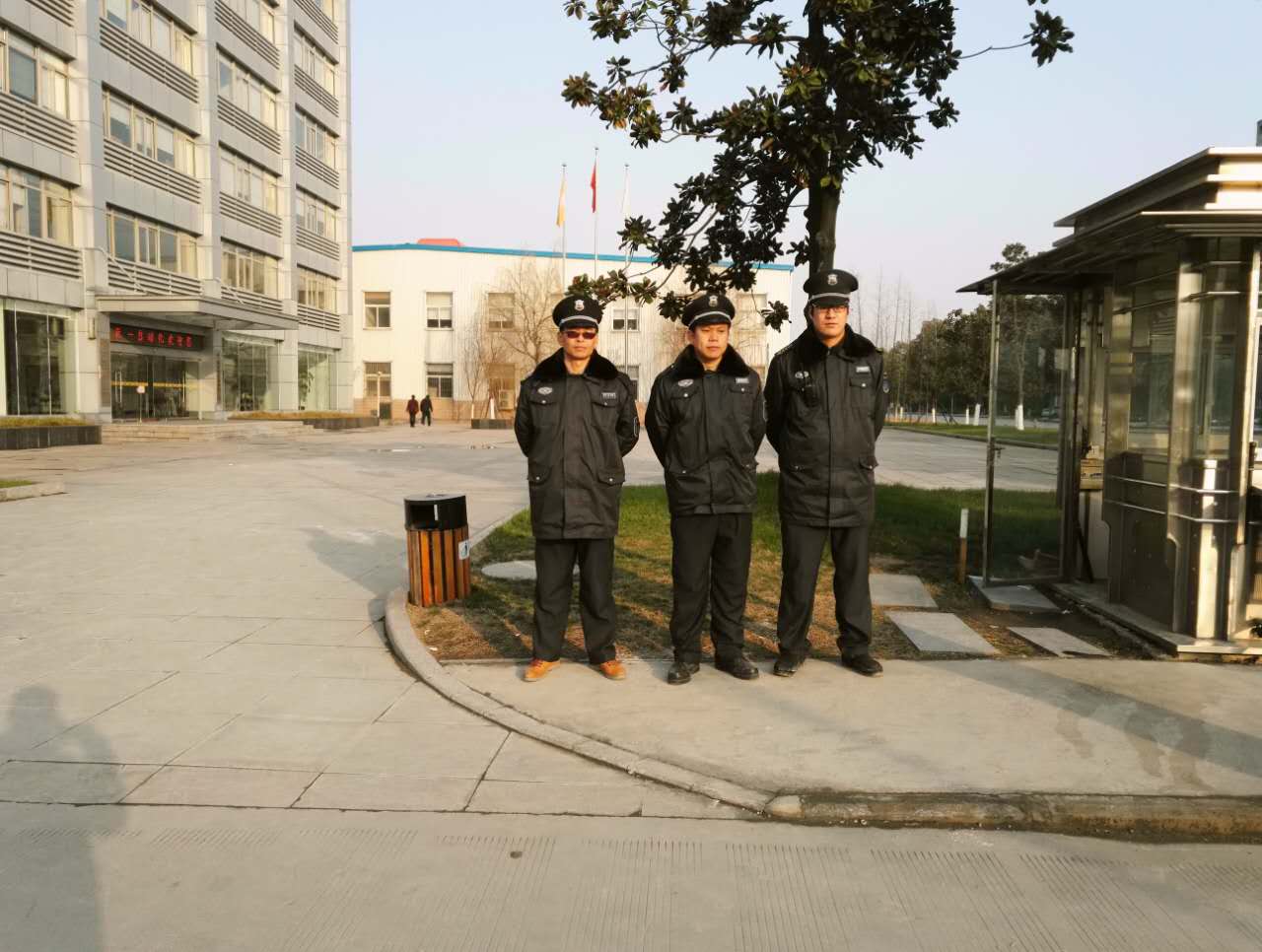 巨一門崗